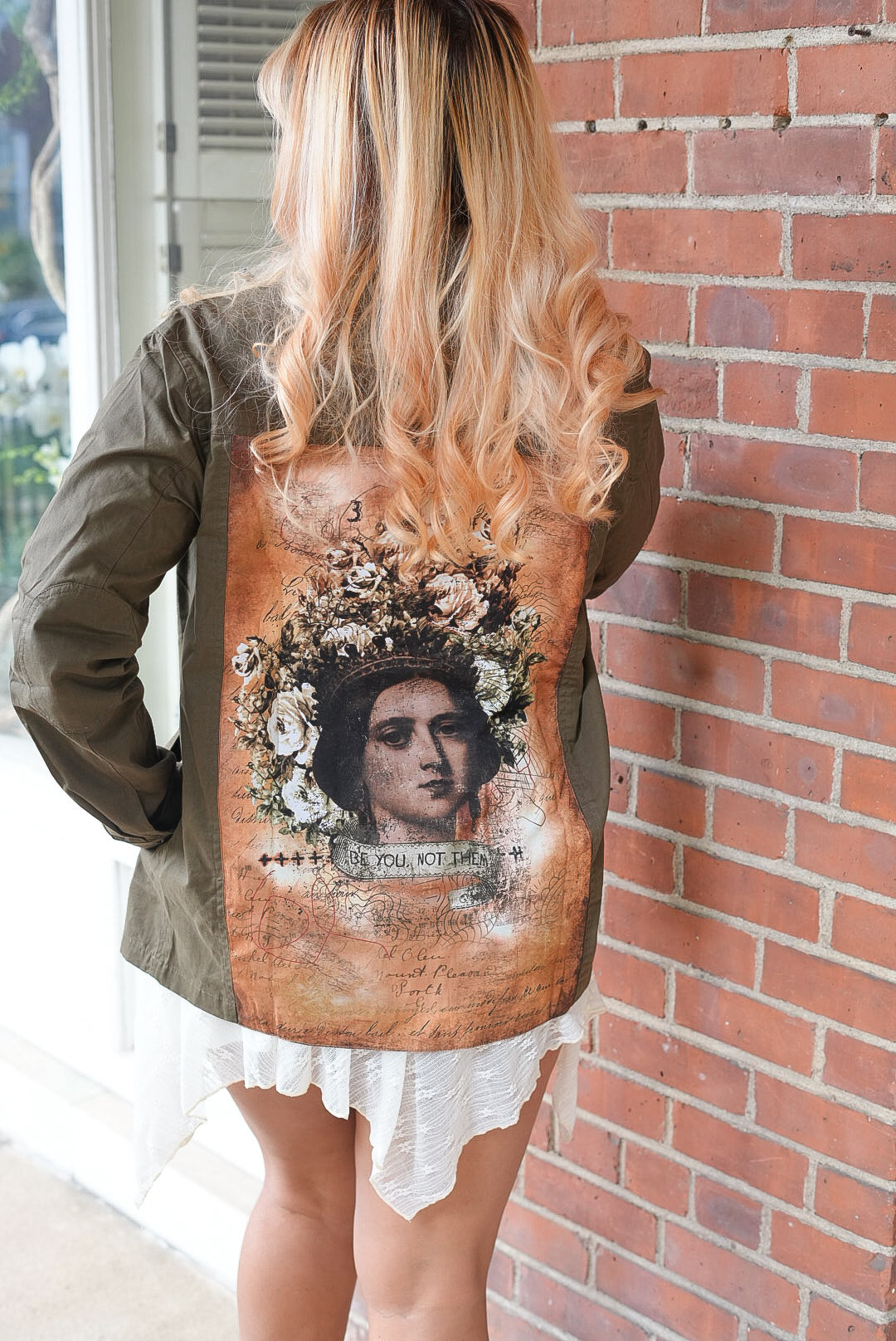 Portrait military jacket queen elizabeth