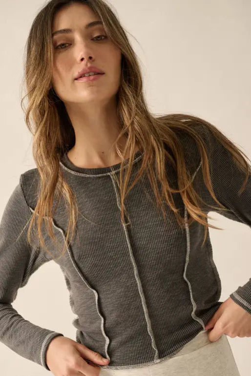 Simple Aesthetic Seamed Fitted Top - Charcoal Gray