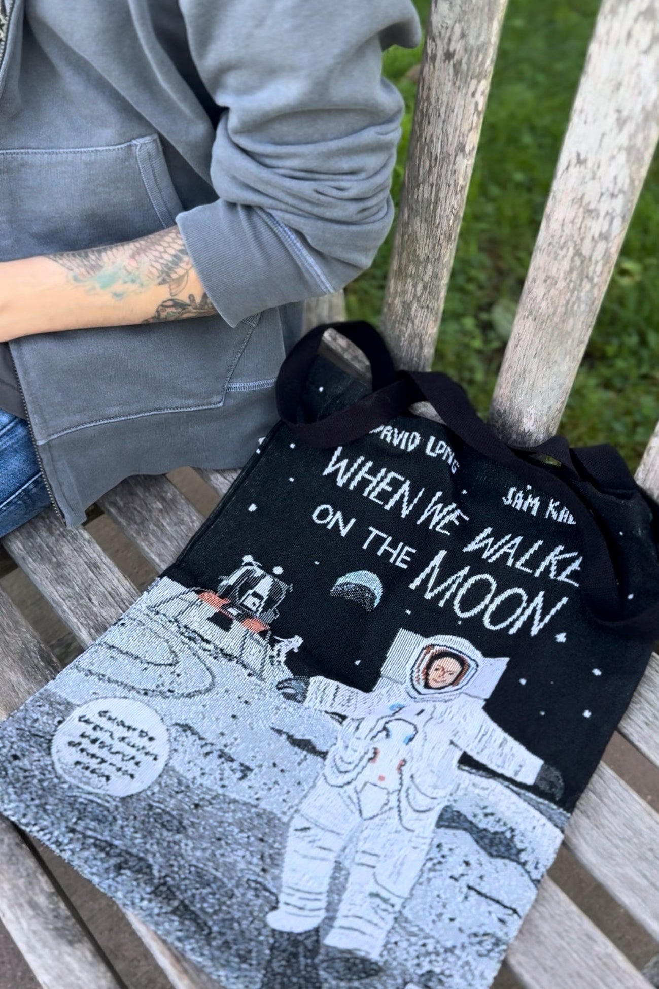 Man 0n the moon tote bag